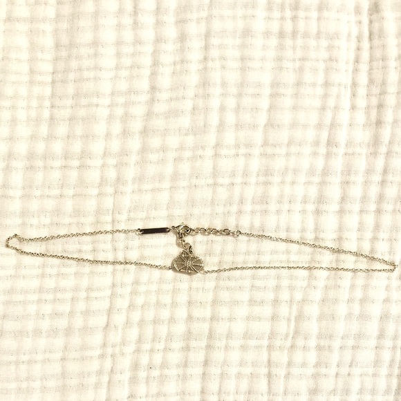 Kendra Scott Elisa Gold Pendant Necklace in Iridescent Drusy - Picture 4 of 8